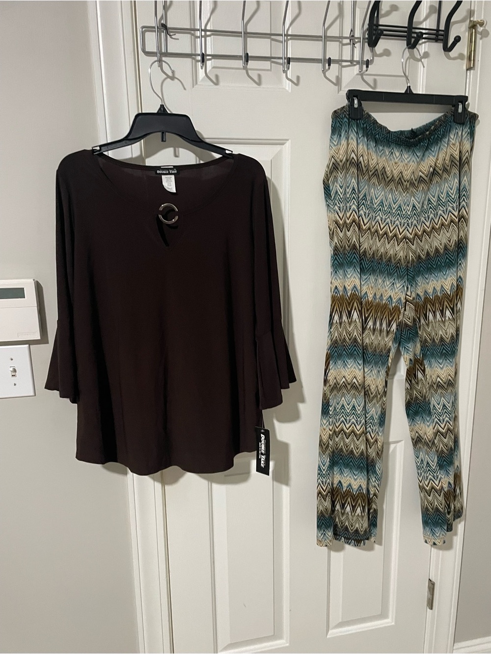 Brown Bell-Sleeve Top and Chevron Print pallazzo 1x  Pants Set